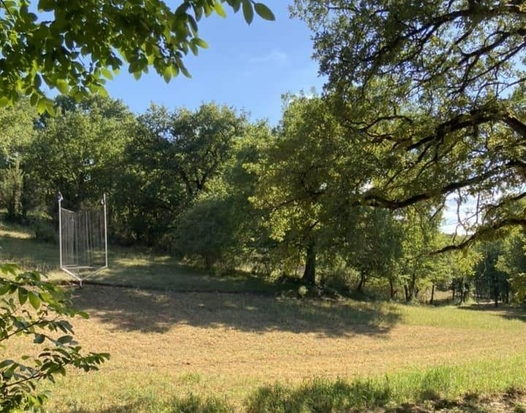 Vue sur le parcours du golf cross